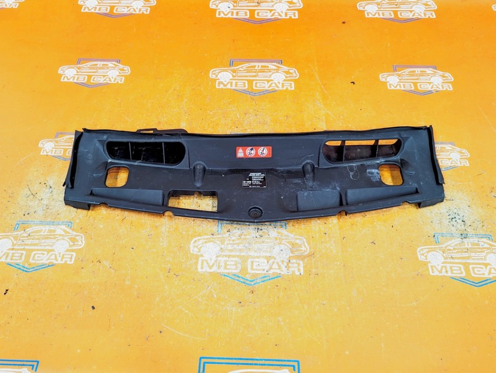 Воздухозаборник MERCEDES-BENZ C-класс W204/S204 (2006 - 2011) фото 1 — Разборка Мерседес