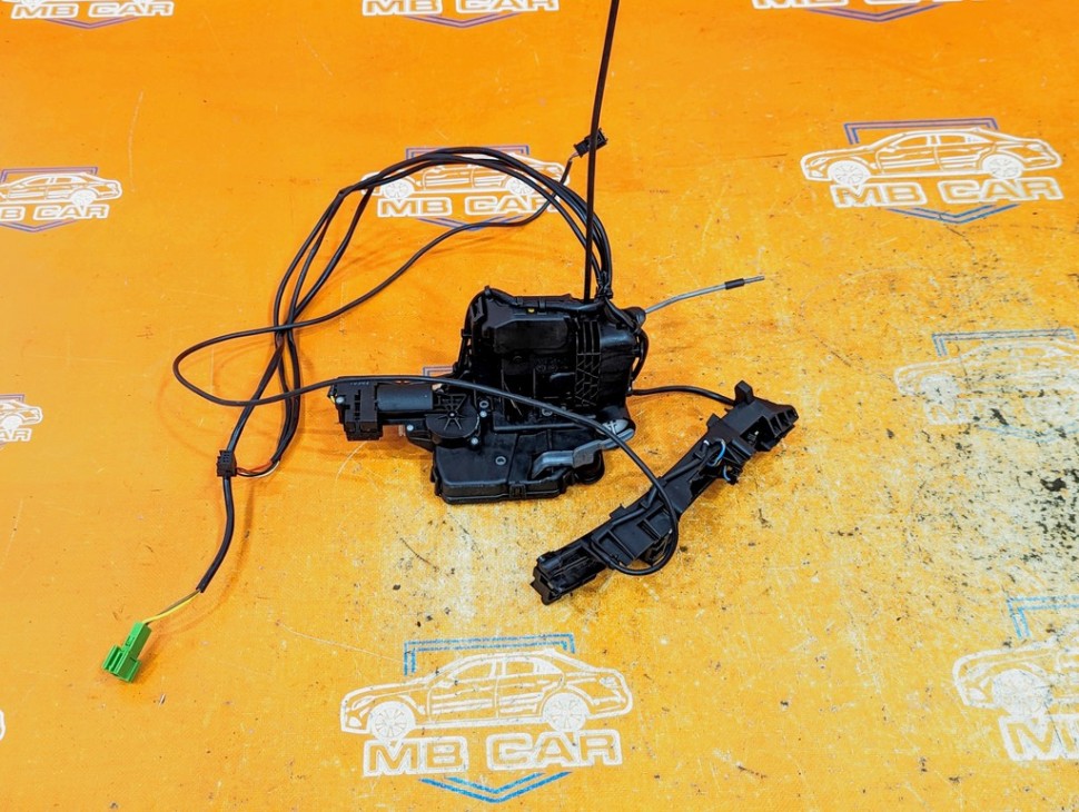 Замок двери передней левой MERCEDES-BENZ E-класс AMG W211/S211 (2002 - 2006) фото 1 — Разборка Мерседес