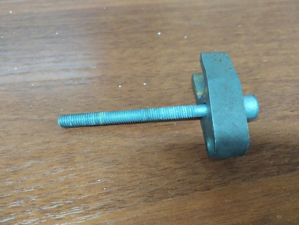 Кронштейн крепления форсунок MERCEDES-BENZ M-класс W164 (2005 - 2008) фото 1 — Разборка Мерседес