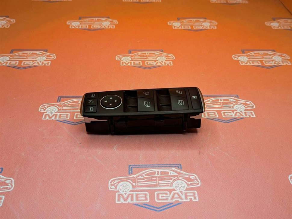 Кнопки стеклоподъемников MERCEDES-BENZ CLS-class w218 фото 1 — Разборка Мерседес