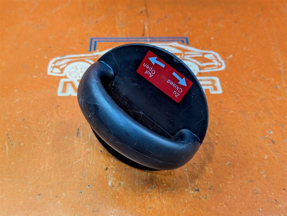 Крепление запаски MERCEDES-BENZ M-класс W163 (1997 - 2001) фото 1 — Разборка Мерседес