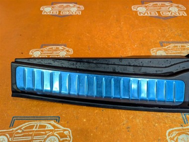 Накладка замка багажника MERCEDES-BENZ GLE-класс V167 (2018 - 2024) — Разборка Мерседес