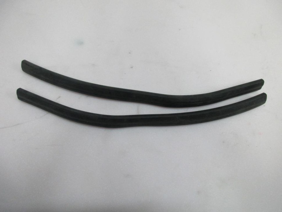 Уплотнитель моторного отсека MERCEDES-BENZ E-класс W212/S212/C207/A207 рестайлинг (2013 - 2016) фото 1 — Разборка Мерседес