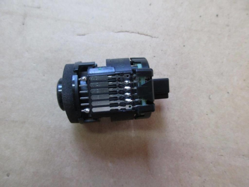 Датчик температуры MERCEDES-BENZ E-класс W212/S212/C207/A207 рестайлинг (2013 - 2016) фото 1 — Разборка Мерседес