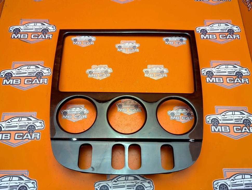 Накладка блока климата MERCEDES-BENZ M-класс W163 рестайлинг (2001 - 2005) фото 1 — Разборка Мерседес