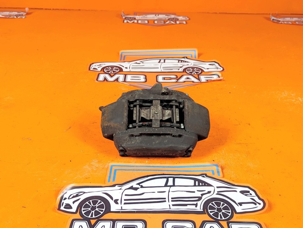 Суппорт передний левый MERCEDES-BENZ S-класс W220 (1998 - 2005) фото 1 &mdash; Разборка Мерседес