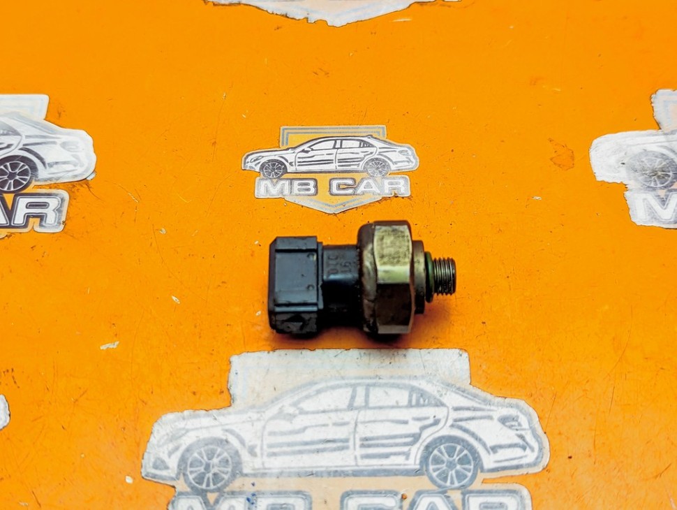 Датчик давления MERCEDES-BENZ S-класс W220 (1998 - 2005) фото 1 &mdash; Разборка Мерседес