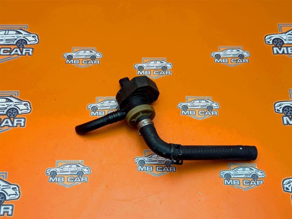 Клапан вентиляции MERCEDES-BENZ C-класс W205/S205/C205/A205 (2014 - 2018) фото 1 — Разборка Мерседес