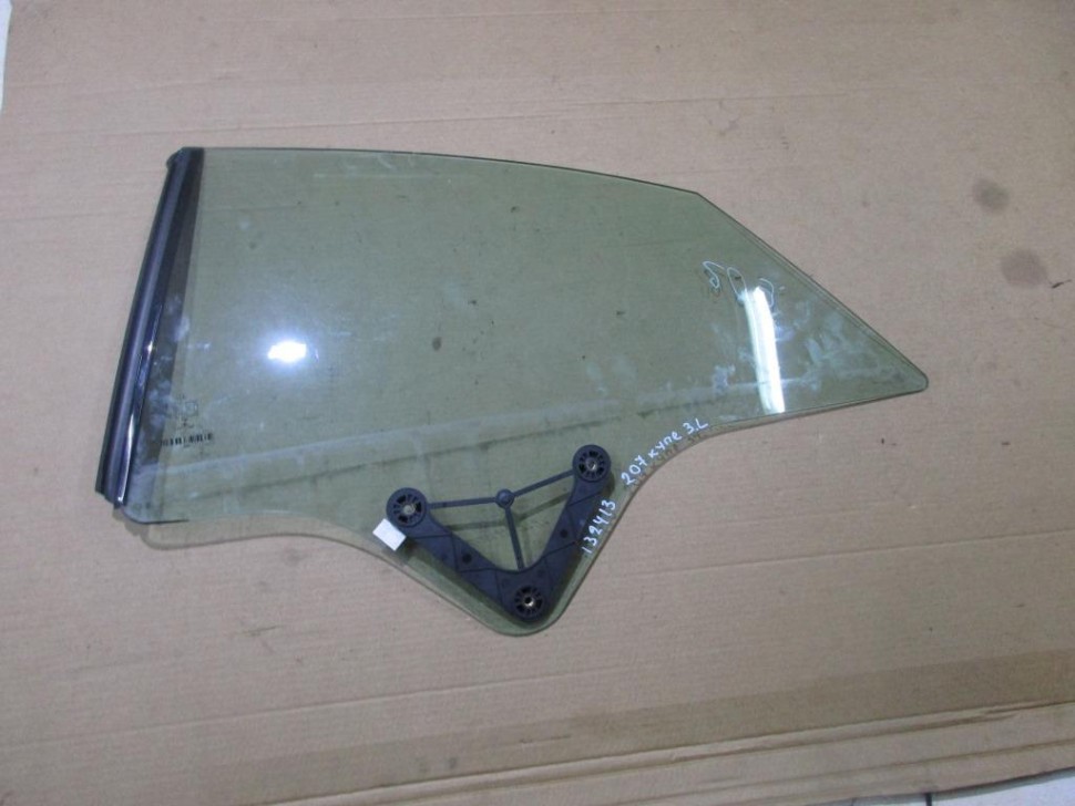 Стекло заднее левое MERCEDES-BENZ E-класс W212/S212/C207/A207 рестайлинг (2013 - 2016) фото 1 — Разборка Мерседес