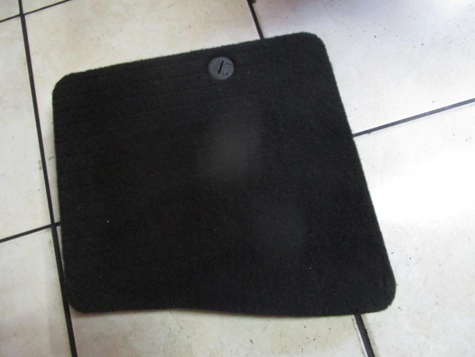 Крышка АКБ MERCEDES-BENZ A-класс W169 рестайлинг (2008 - 2012) фото 1 — Разборка Мерседес