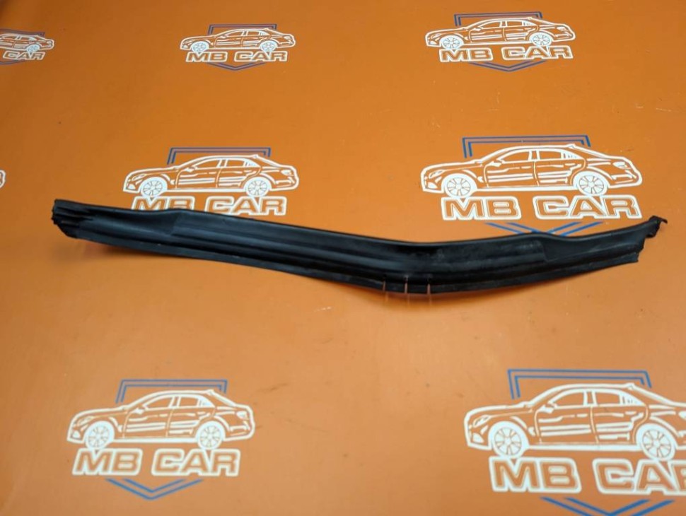 Уплотнитель моторного отсека MERCEDES-BENZ E-класс W212/S212/C207/A207 рестайлинг (2013 - 2016) фото 1 — Разборка Мерседес