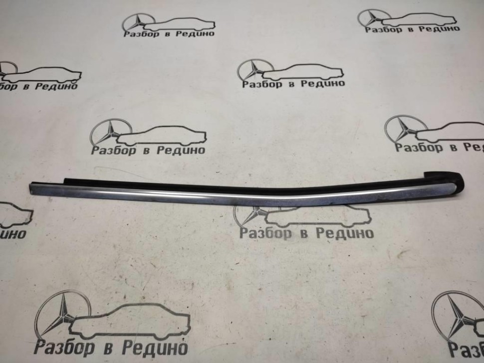 Молдинг заднего стекла MERCEDES-BENZ GLS-класс X166 (2015 - 2019) фото 1 — Разборка Мерседес