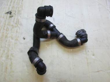 Патрубок ОЖ MERCEDES-BENZ C-класс W205/S205/C205/A205 (2014 - 2018) — Разборка Мерседес