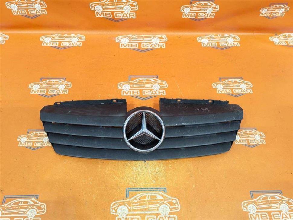 Решетка радиатора MERCEDES-BENZ VANEO W414 (2001 - 2005) фото 1 — Разборка Мерседес