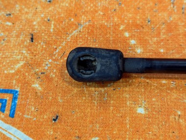 Амортизатор капота MERCEDES-BENZ E-класс W211/S211 (2002 - 2006) — Разборка Мерседес