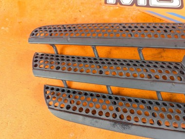 Решетка радиатора MERCEDES-BENZ M-класс W163 (1997 - 2001) &mdash; Разборка Мерседес