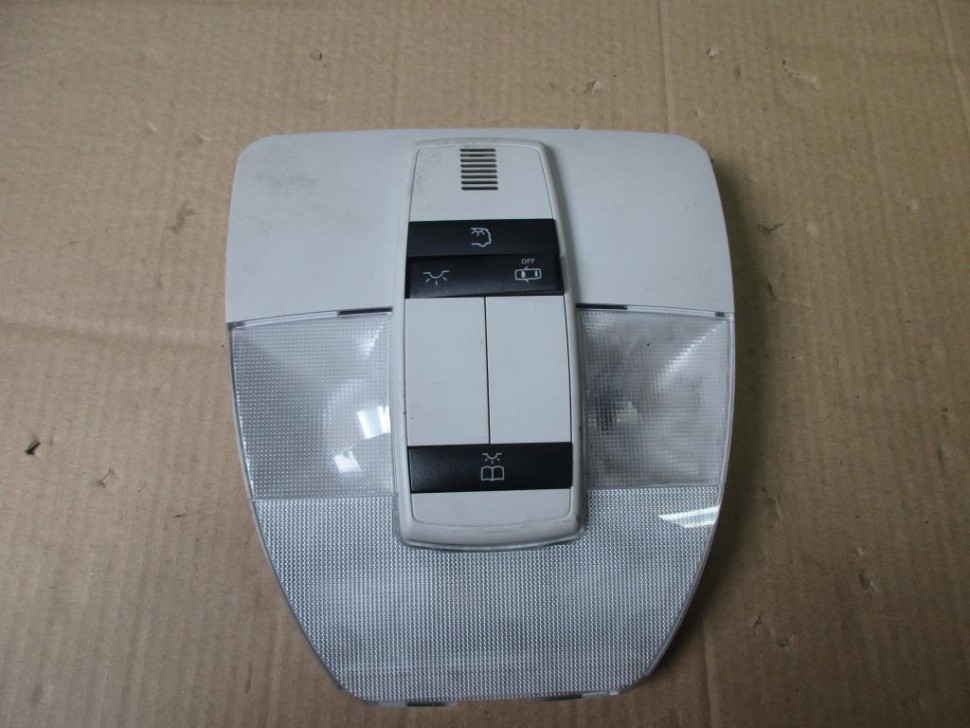 Плафон салона MERCEDES-BENZ B-класс W245 (2005 - 2009) фото 1 — Разборка Мерседес