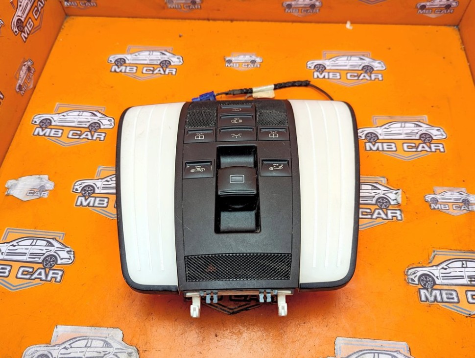 Плафон салона MERCEDES-BENZ E-класс W212/S212/C207/A207 (2009 - 2013) фото 1 &mdash; Разборка Мерседес