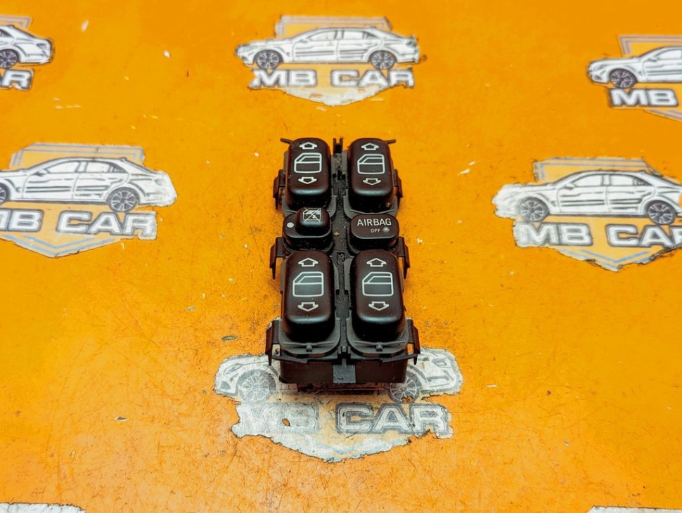 Блок кнопок стеклоподъемников MERCEDES-BENZ A-класс W168 рестайлинг (2001 - 2004) A 170 1.7 AT (95 л.с.) фото 1 &mdash; Разборка Мерседес