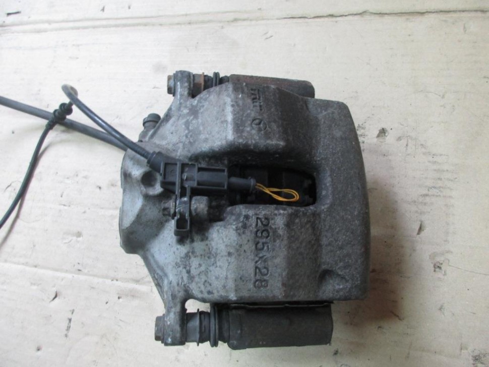 Суппорт передний правый MERCEDES-BENZ E-класс W212/S212/C207/A207 рестайлинг (2013 - 2016) фото 1 — Разборка Мерседес