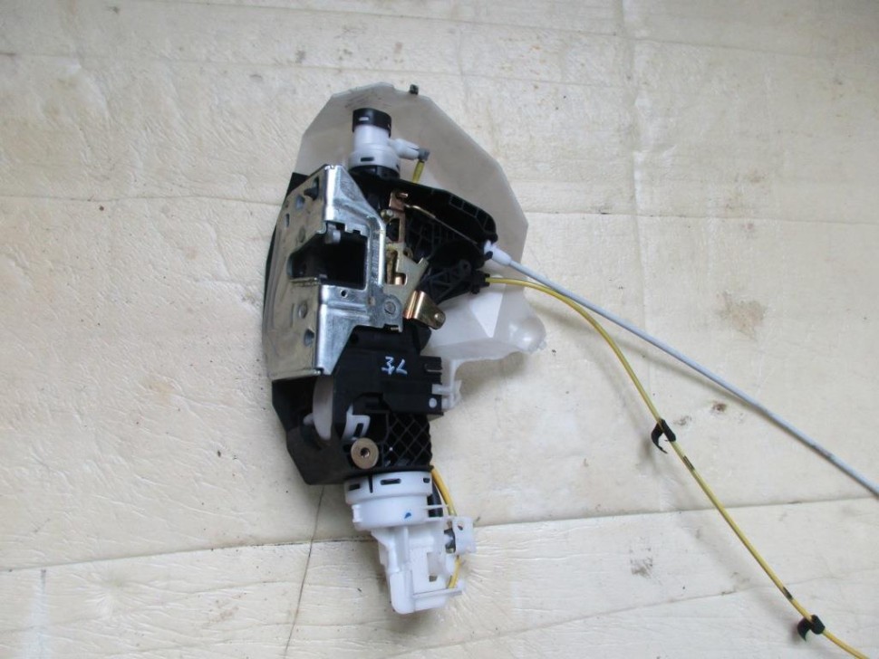 Замок двери задней левой MERCEDES-BENZ S-класс W220 (1998 - 2005) фото 1 — Разборка Мерседес