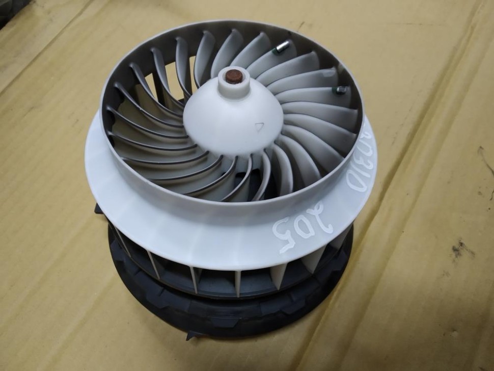 Моторчик печки MERCEDES-BENZ C-класс AMG W205/S205/C205/A205 (2014 - 2018) фото 1 — Разборка Мерседес