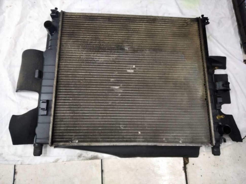 Радиатор MERCEDES-BENZ M-класс W163 (1997 - 2001) фото 1 — Разборка Мерседес