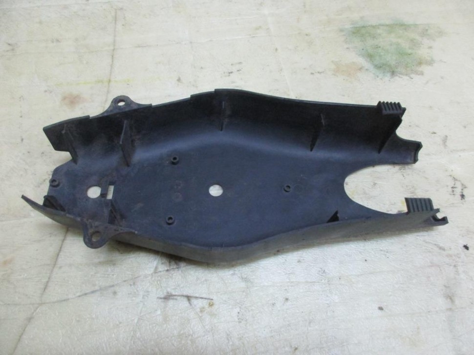 Кожух заднего рычага (лодки) MERCEDES-BENZ E-класс W211/S211 (2002 - 2006) фото 1 — Разборка Мерседес