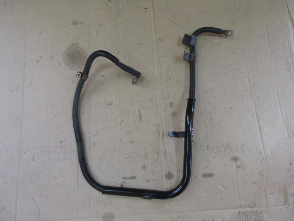 Провод генератора MERCEDES-BENZ C-класс W203/S203/CL203 (2000 - 2004) фото 1 — Разборка Мерседес