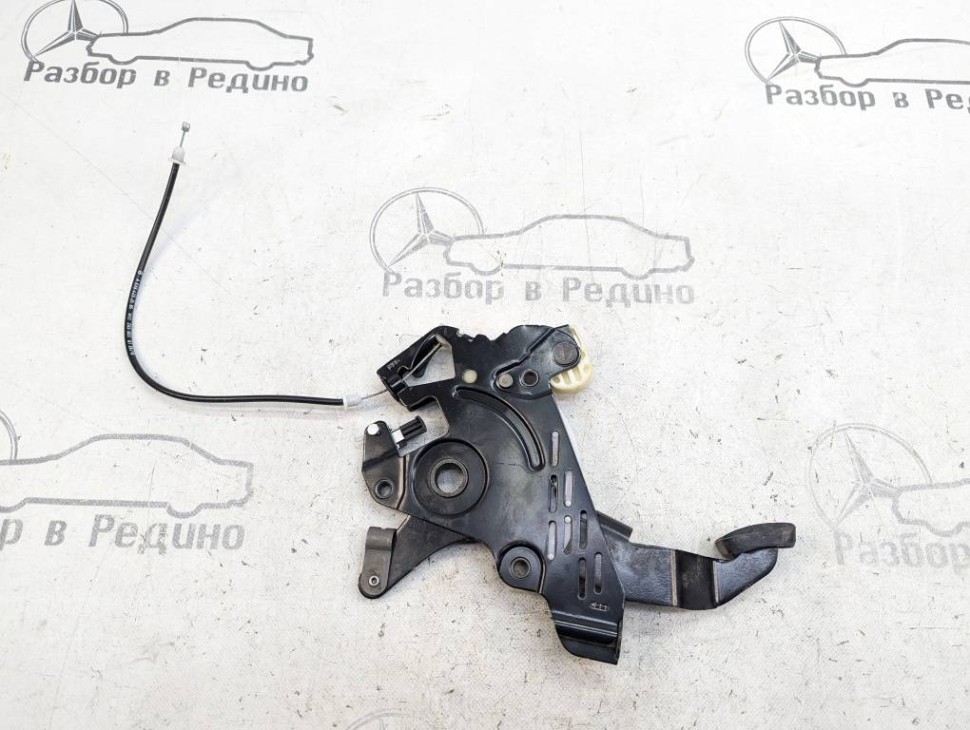 Педаль ручника MERCEDES-BENZ V-класс W447 рестайлинг (2019 - 2025) фото 1 — Разборка Мерседес