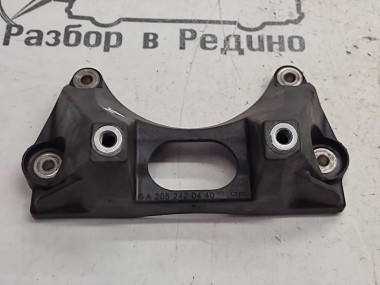 Кронштейн АКПП MERCEDES-BENZ C-класс W205/S205/C205/A205 (2014 - 2018) — Разборка Мерседес