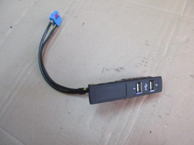 Модуль USB MERCEDES-BENZ S-класс W222/C217/A217 (2013 - 2017) — Разборка Мерседес