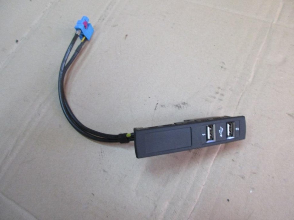 Модуль USB MERCEDES-BENZ S-класс W222/C217/A217 (2013 - 2017) фото 1 — Разборка Мерседес