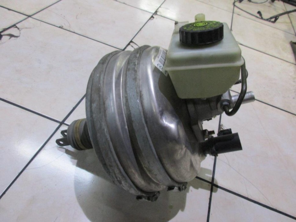 Вакуумный усилитель тормозов MERCEDES-BENZ S-класс W220 рестайлинг (2002 - 2005) фото 1 — Разборка Мерседес