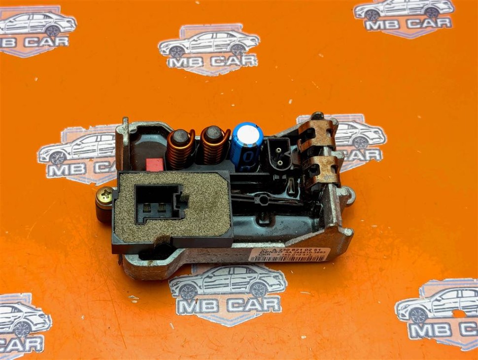 Реле моторчика печки MERCEDES-BENZ M-класс W163 рестайлинг (2001 - 2005) фото 1 — Разборка Мерседес