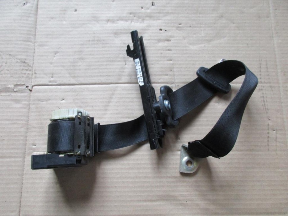 Ремень безопасности задний левый MERCEDES-BENZ C-класс W203/S203/CL203 рестайлинг (2004 - 2008) фото 1 &mdash; Разборка Мерседес