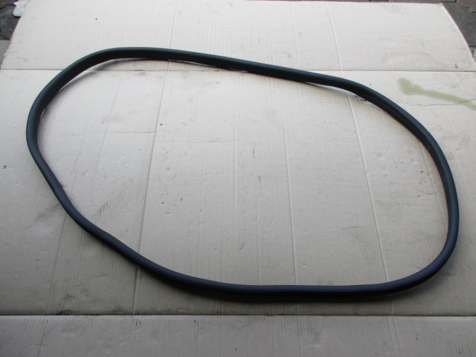 Уплотнитель дверного проема ( на кузове ) MERCEDES-BENZ GLC-класс Coupe C253 (2016 - 2019) фото 1 — Разборка Мерседес