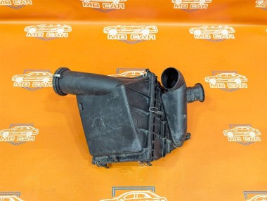 Корпус воздушного фильтра MERCEDES-BENZ CLK-класс C208/W208 рестайлинг (1999 - 2003) — Разборка Мерседес