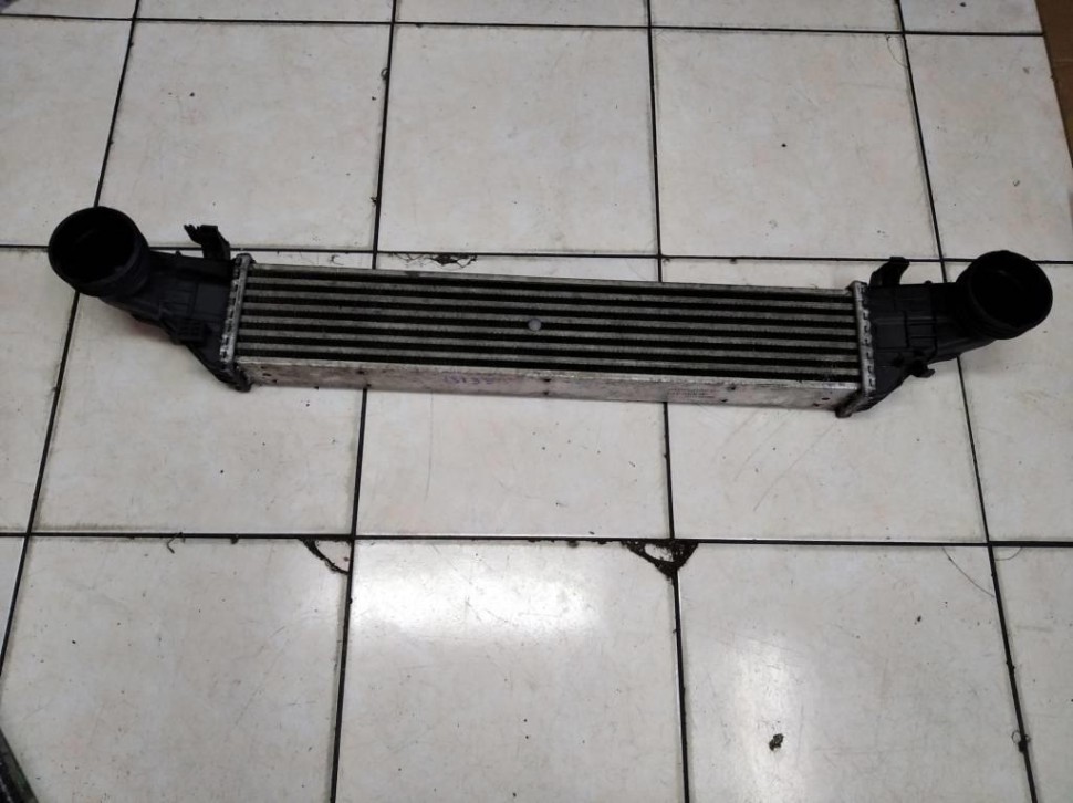 Интеркулер MERCEDES-BENZ CLS-класс C219 рестайлинг (2008 - 2010) фото 1 — Разборка Мерседес