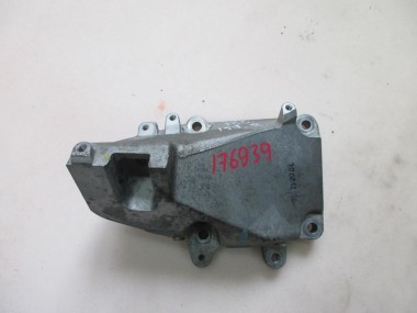 Лапа правая MERCEDES-BENZ M-класс AMG W166 (2011 - 2015) — Разборка Мерседес