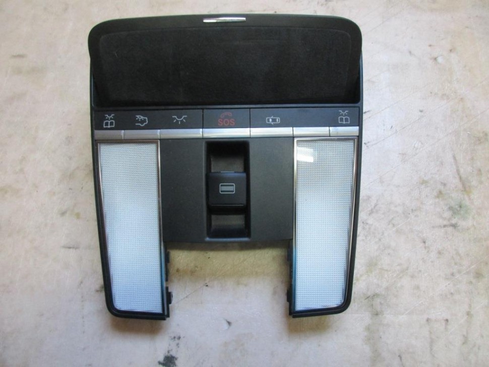 Плафон салона MERCEDES-BENZ CL-класс AMG C216 рестайлинг (2010 - 2014) фото 1 — Разборка Мерседес