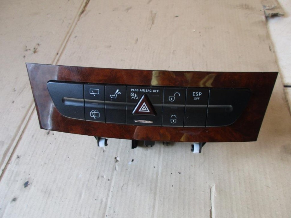 Чейнджер MERCEDES-BENZ E-класс W211/S211 (2002 - 2006) фото 1 — Разборка Мерседес