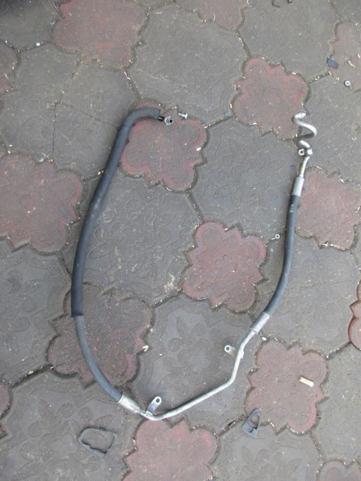 Трубка ГУРа MERCEDES-BENZ S-класс W221 (2005 - 2009) фото 1 — Разборка Мерседес