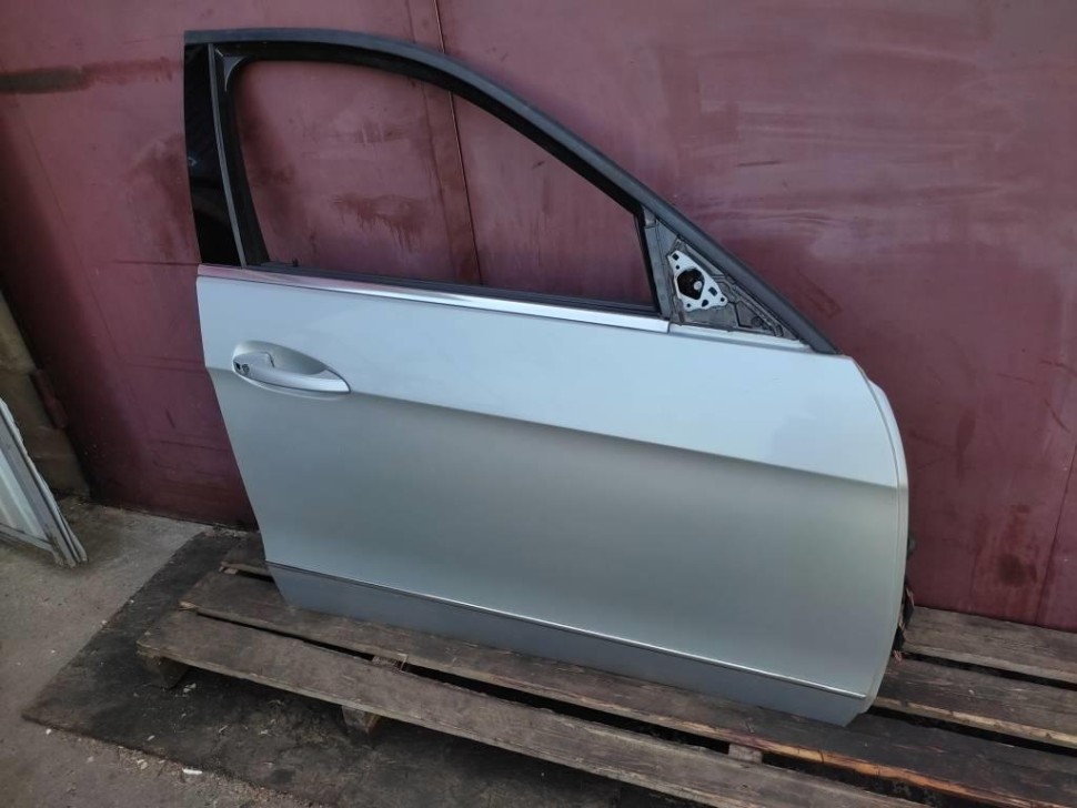 Дверь передняя правая MERCEDES-BENZ E-класс W212/S212/C207/A207 (2009 - 2013) фото 1 — Разборка Мерседес