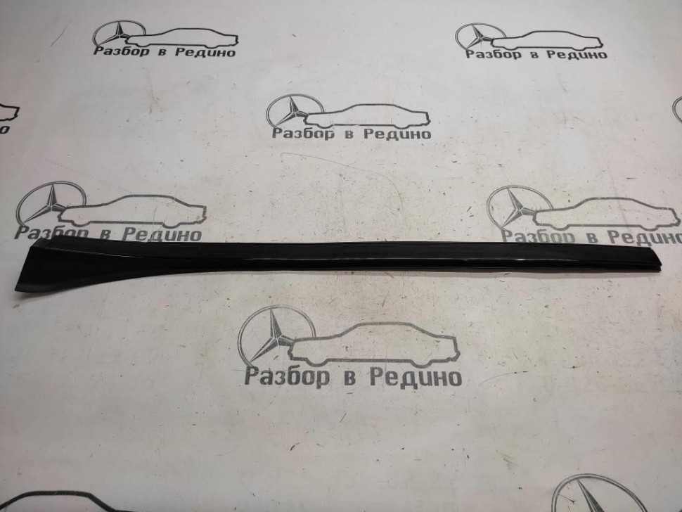 Молдинг лобового стекла MERCEDES-BENZ GLC-класс X253 (2015 - 2019) фото 1 — Разборка Мерседес