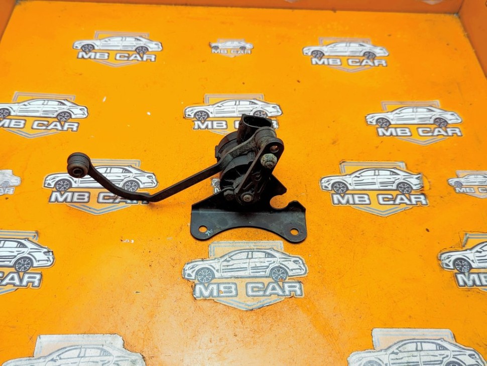 Датчик уровня пола MERCEDES-BENZ E-класс W210/S210 рестайлинг (1999 - 2003) фото 1 &mdash; Разборка Мерседес