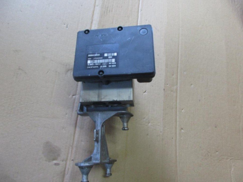 Блок ABS MERCEDES-BENZ C-класс W203/S203/CL203 (2000 - 2004) фото 1 — Разборка Мерседес