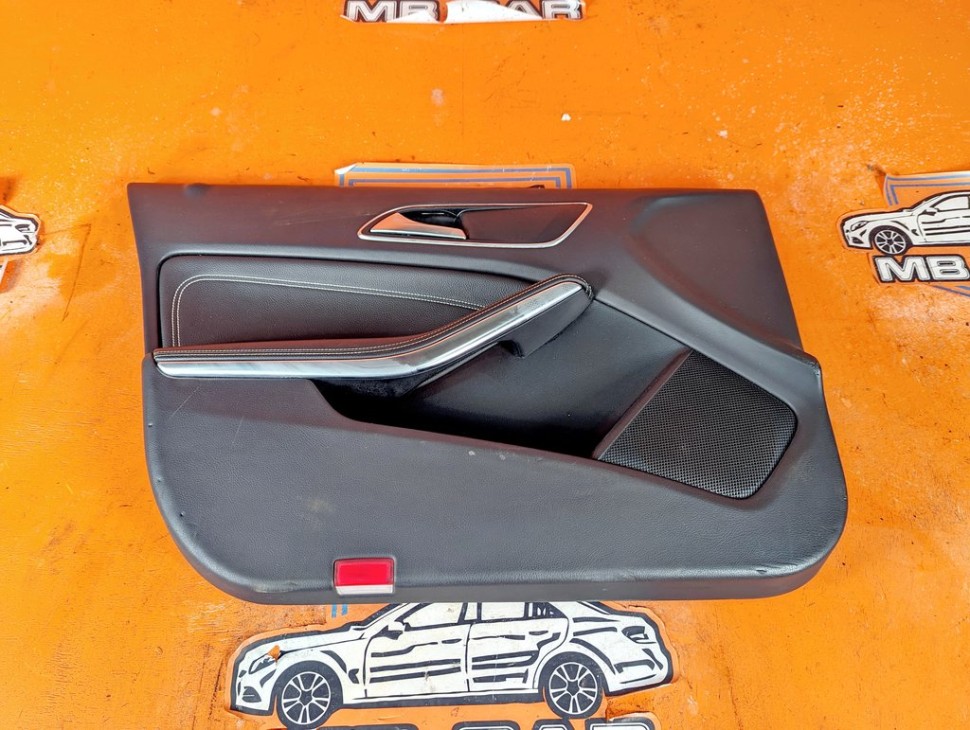 Карта двери передняя левая MERCEDES-BENZ GLA-класс X156 (2013 - 2017) фото 1 &mdash; Разборка Мерседес