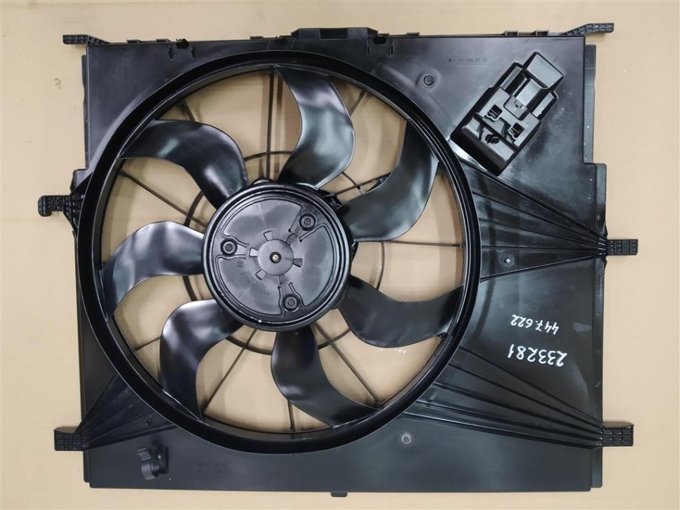 Вентилятор основной MERCEDES-BENZ V-класс W447 (2014 - 2025) фото 1 — Разборка Мерседес