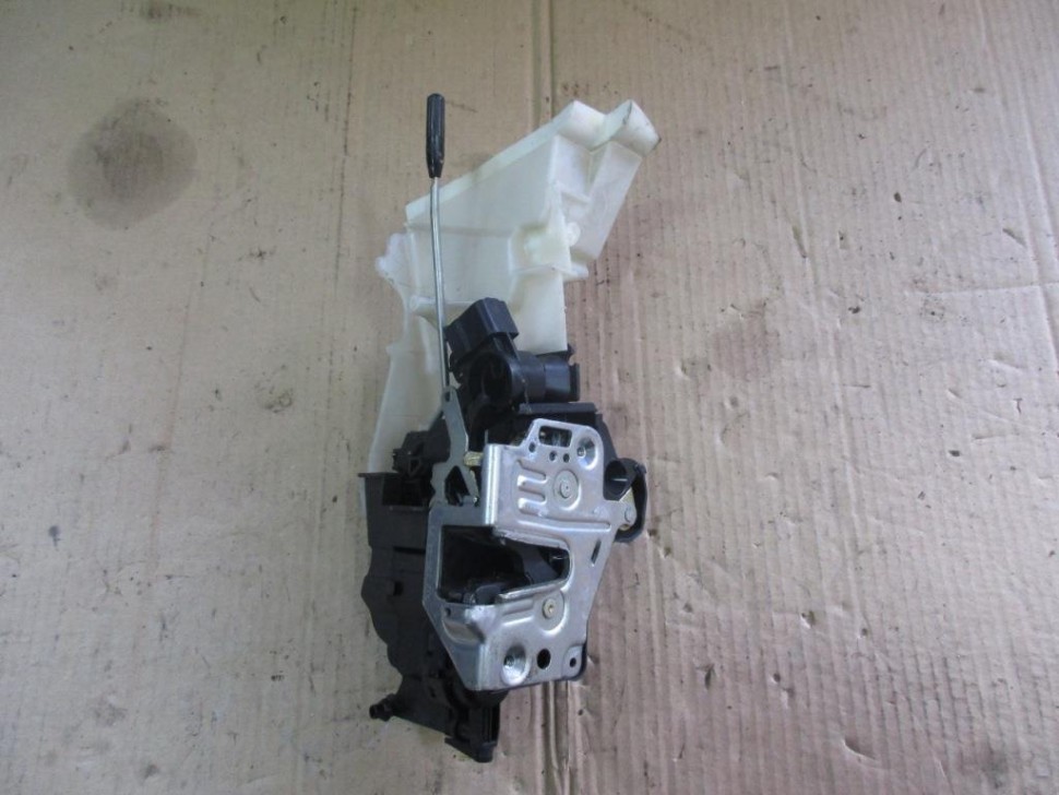 Замок двери передней правой MERCEDES-BENZ E-класс W210/S210 (1995 - 1999) фото 1 — Разборка Мерседес